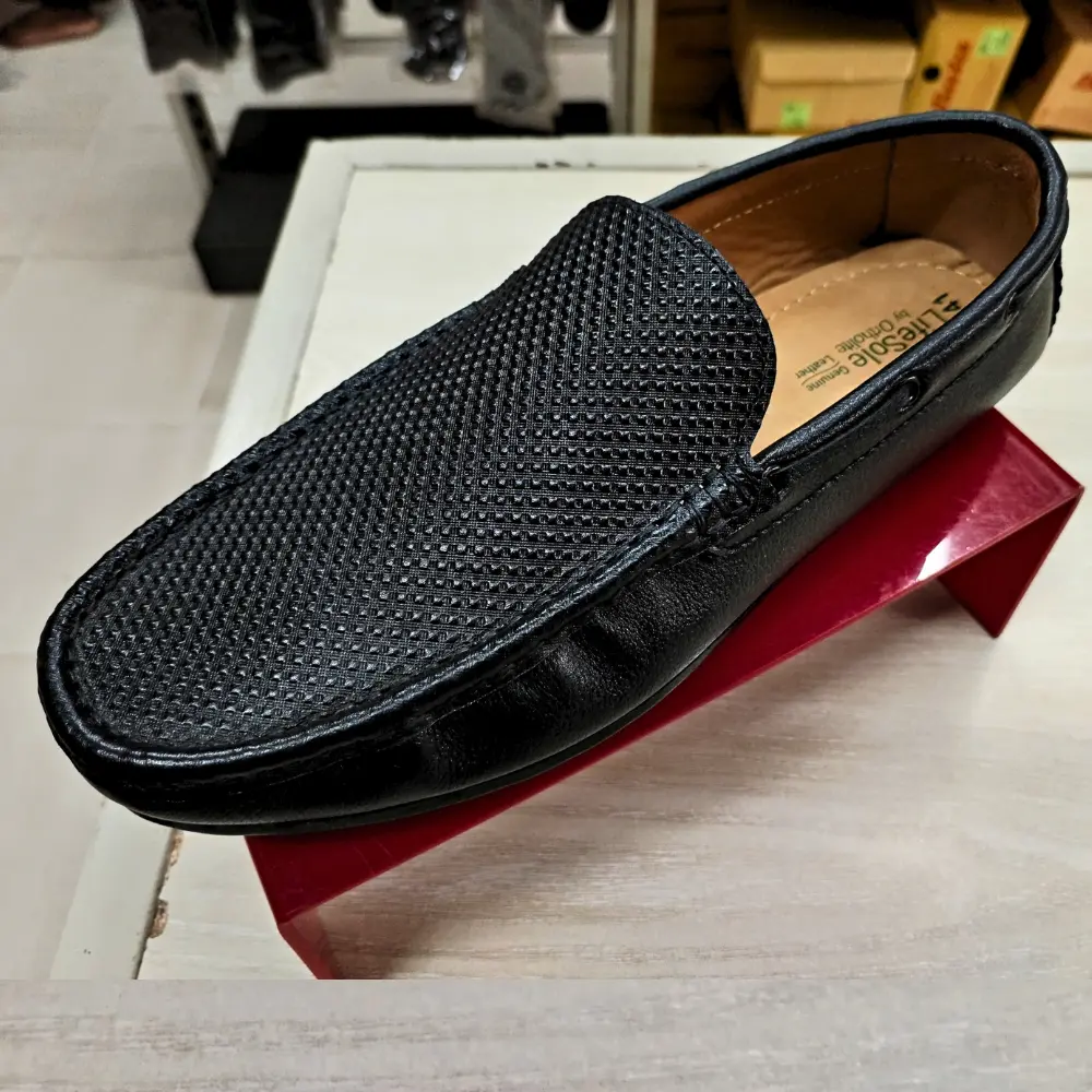 dice black