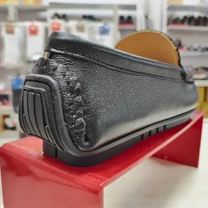 shettle black